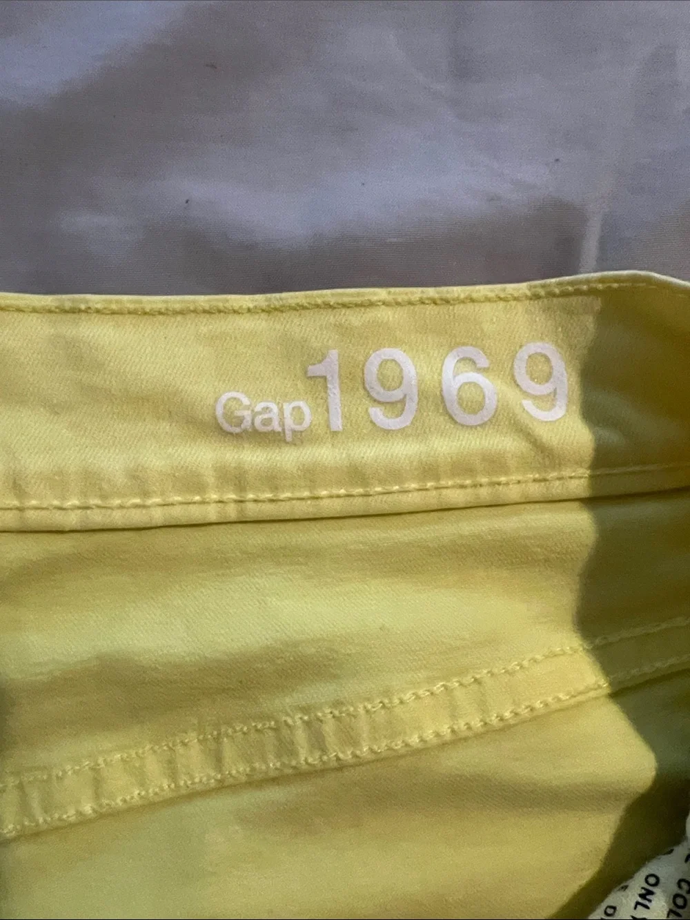 GAP Men's Slim Straight Jeans in Yellow